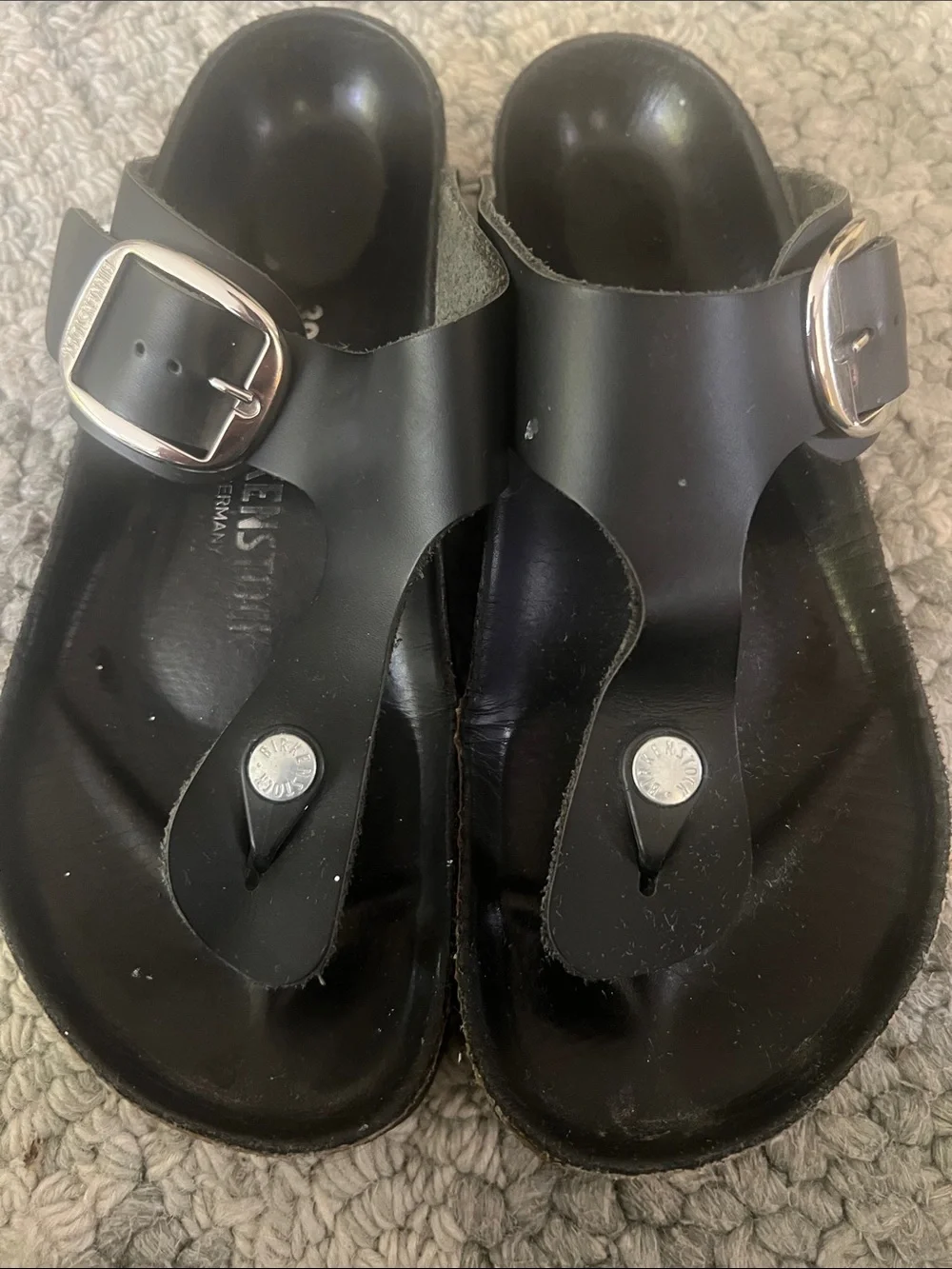 Women’s Birkenstock Big Buckle Gizeh sandal in black with silver